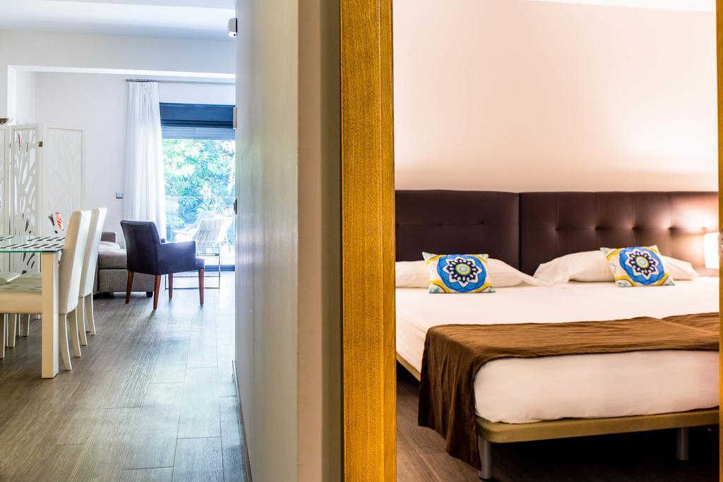 Dimona Suites Apartamentos Turisticos Torremolinos Dış mekan fotoğraf